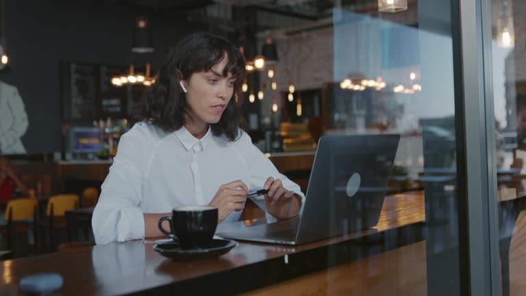 Quels outils pour créer un portfolio professionnel rapidement ?